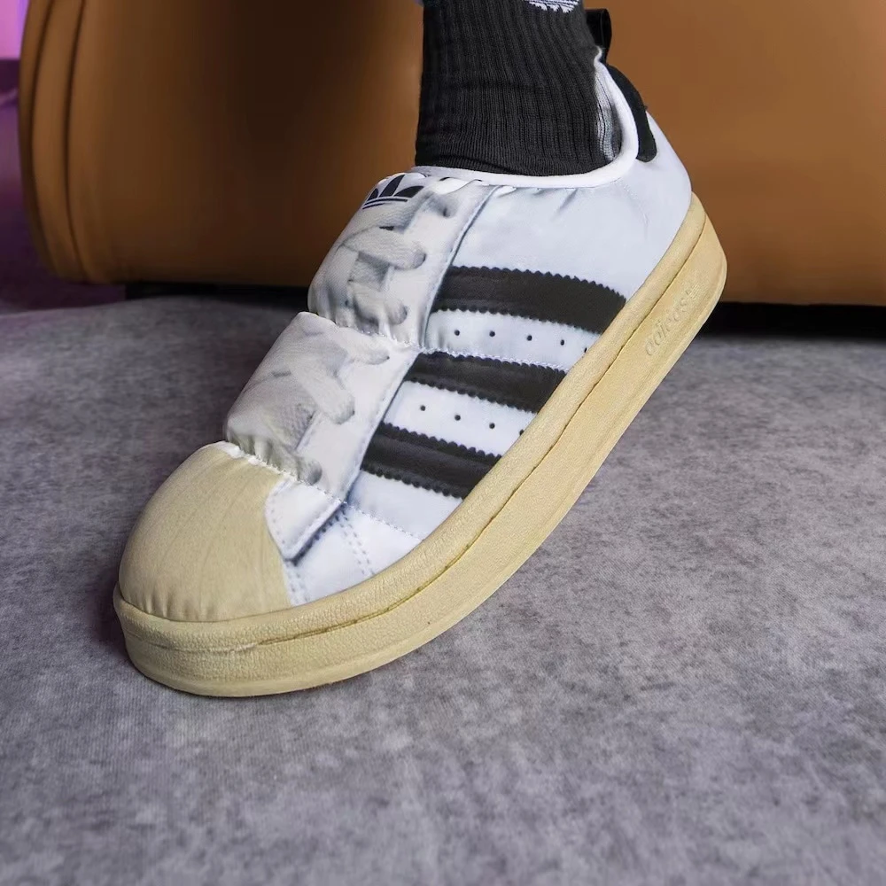Adidas三叶草时尚经典时尚拼色运动黑白复古低帮面包鞋 HP6697