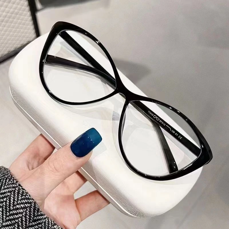 欧美辣妹TR90超轻猫形近视眼镜黑框女素颜复古摩登防蓝光平光上新