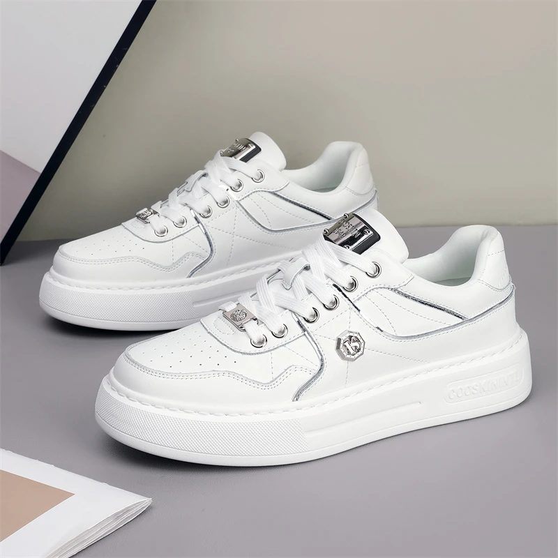 春季新款上新时尚轻奢典藏四季纯手工百搭男鞋增高防滑板鞋