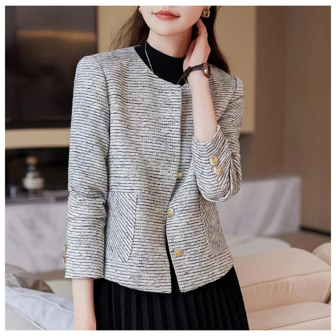 小香风外套女2024新款爆款春秋高端小个子短款西装上衣