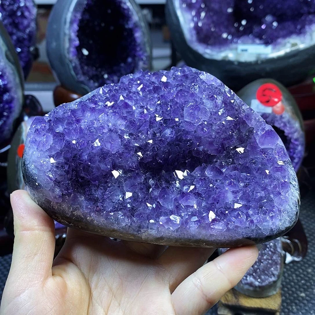 水晶摆件月未镶嵌