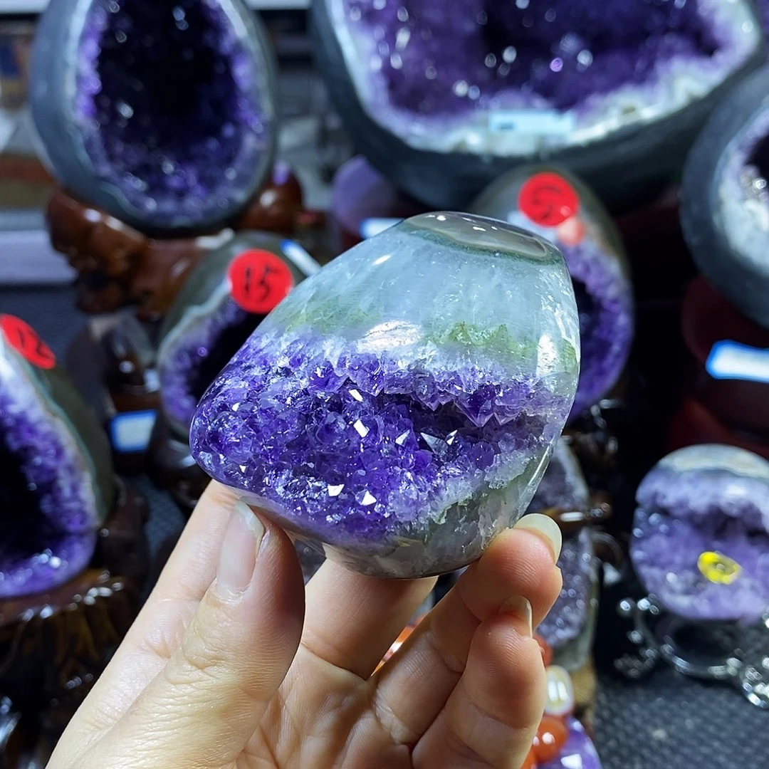 水晶摆件月未镶嵌