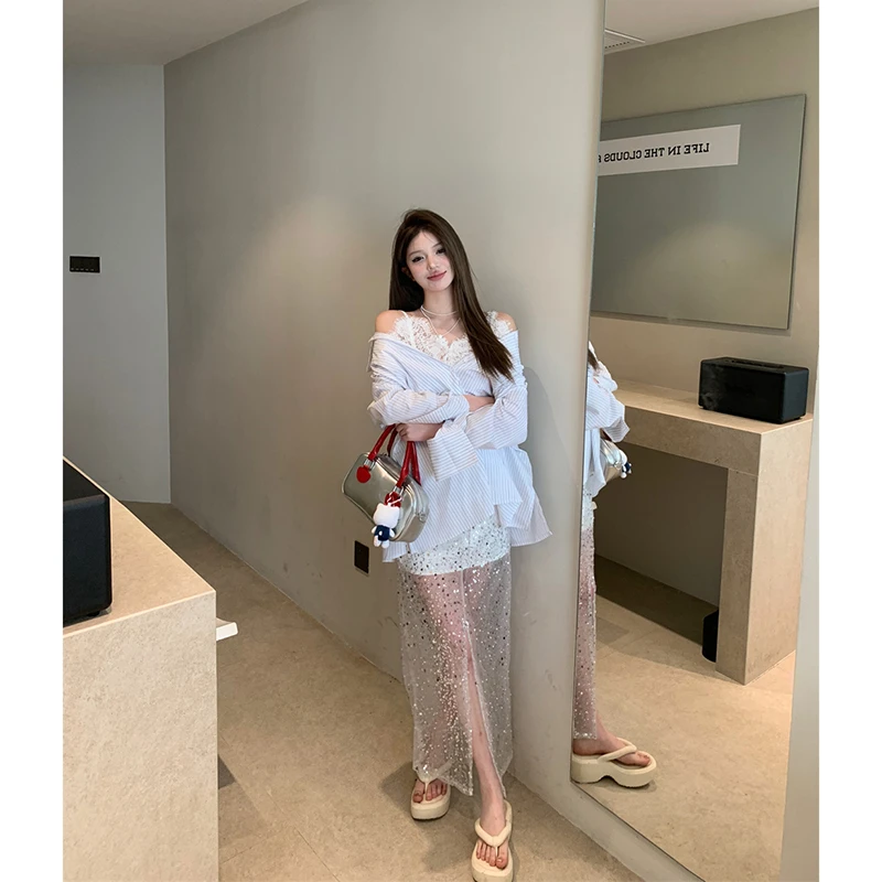 辣妹法式假两件露肩条纹衬衫女钉珠水钻半身裙春秋季时尚设计气质