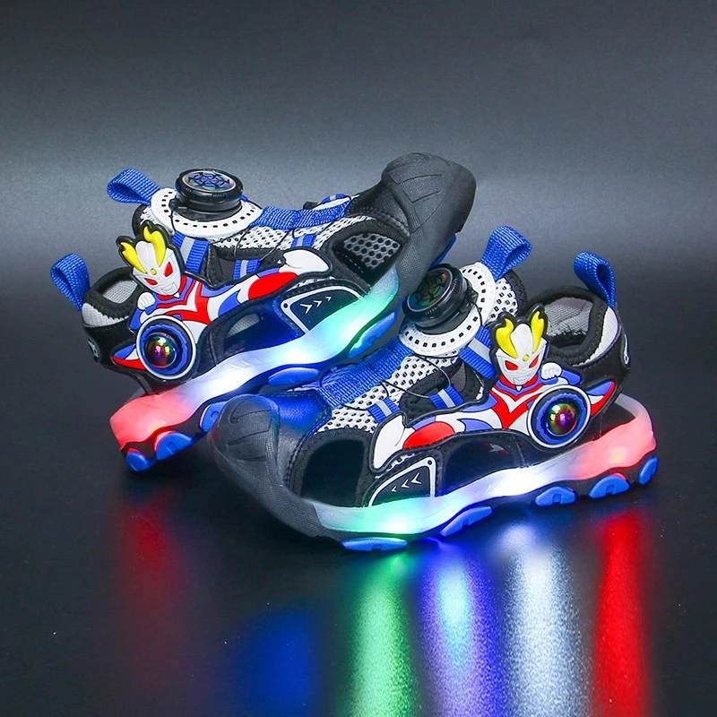 男童发光凉鞋2025夏季新款包头软底防滑儿童鞋子沙滩休闲潮流小童