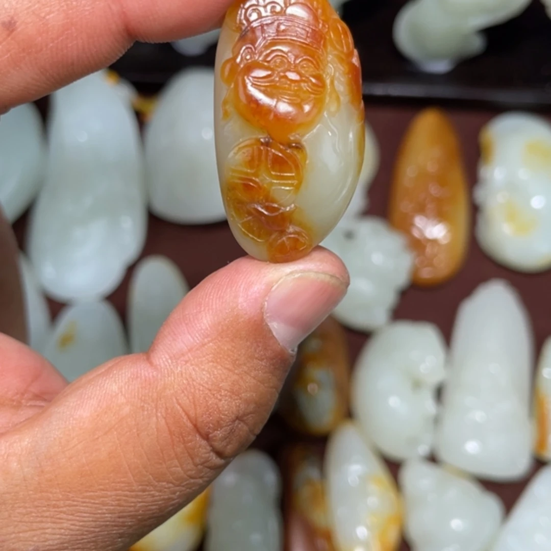 【闪购商品】和田玉（糖玉）颈饰未镶嵌悟