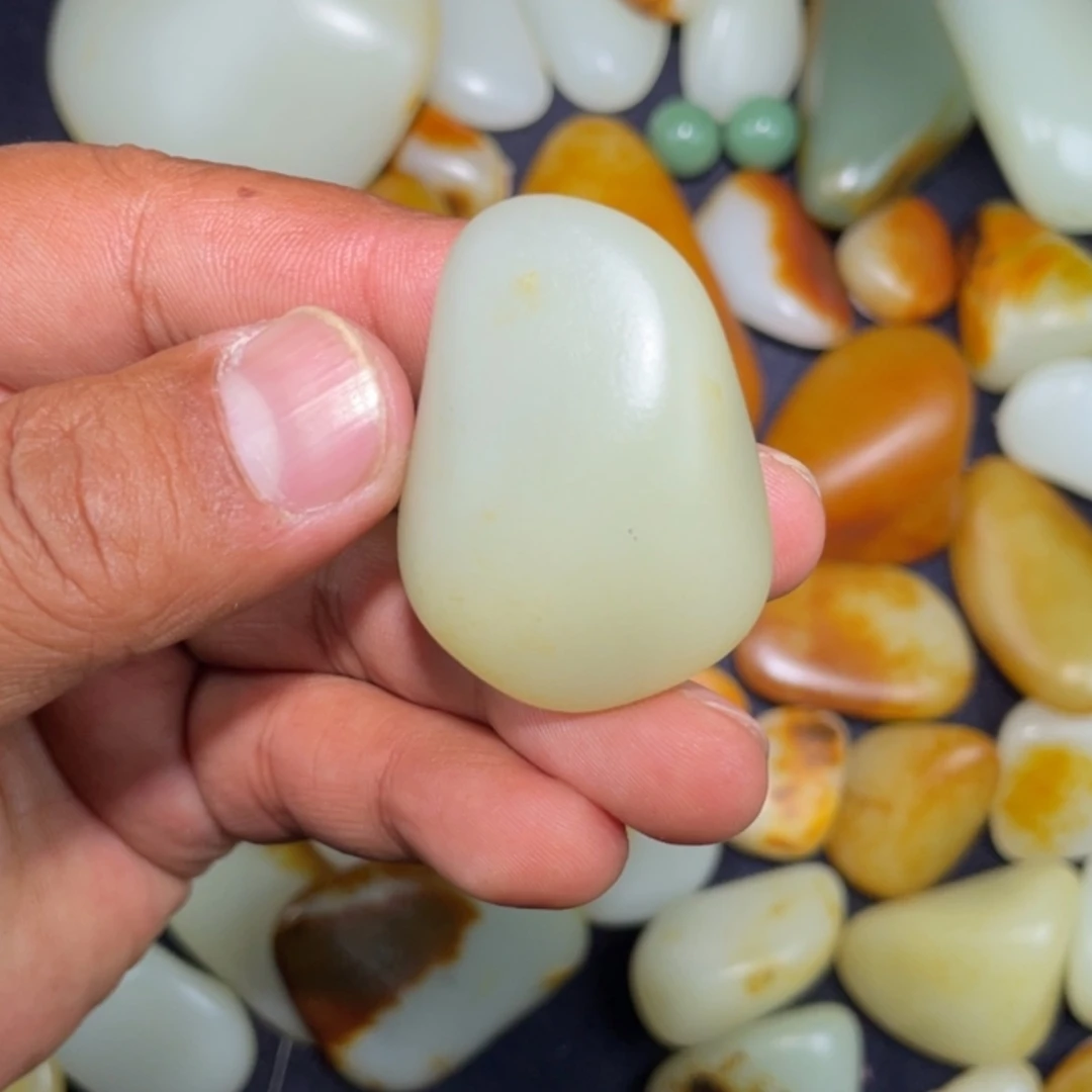 【闪购商品】和田玉（白玉）颈饰未镶嵌鱼*样