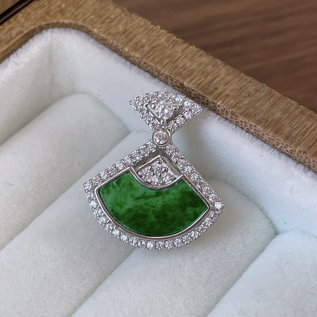 银镶扇子吊坠 多样性发其一