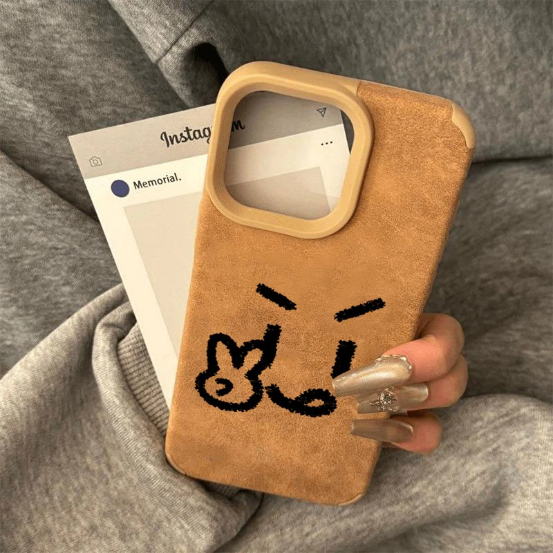 剪刀手翻毛皮适用苹果1615promax手机壳iPhone13美拉德12/11/14