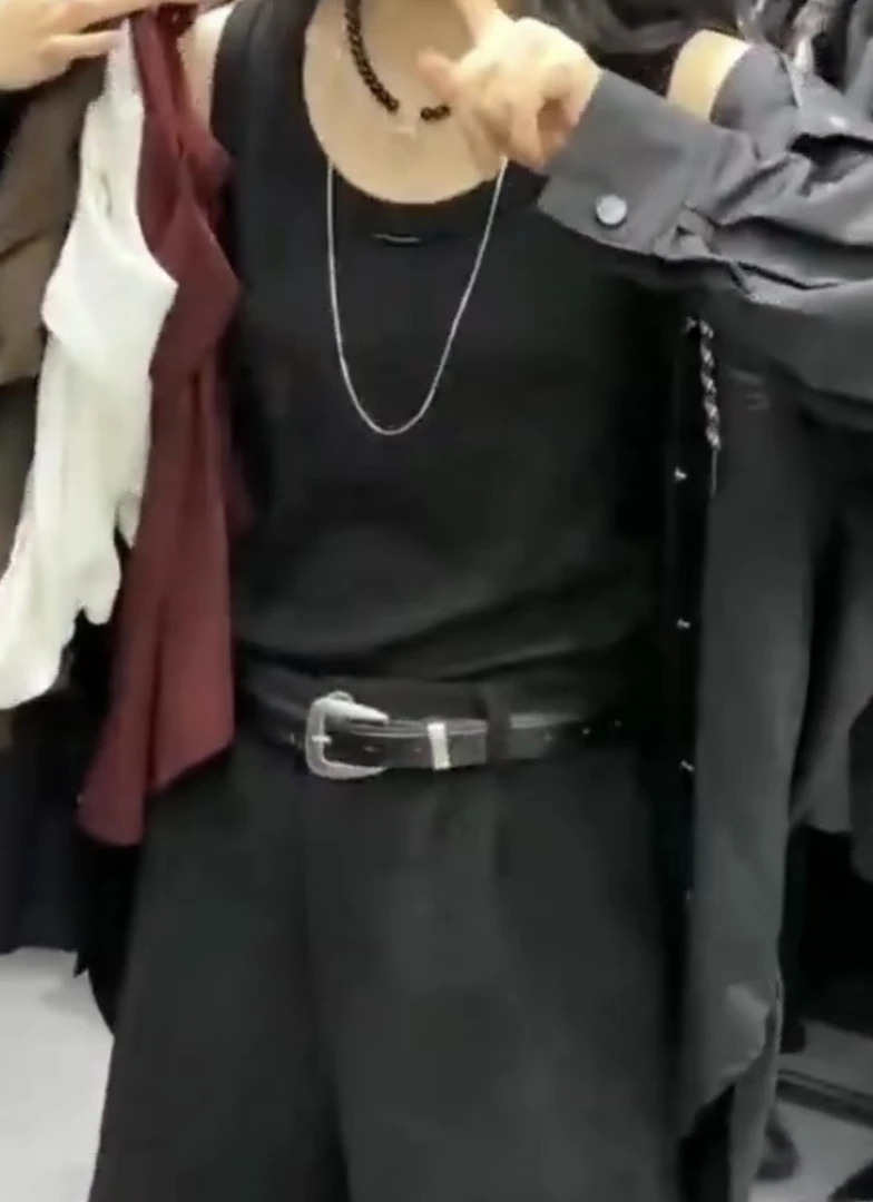 宽肩带吊带背心修身无袖打底内搭上衣