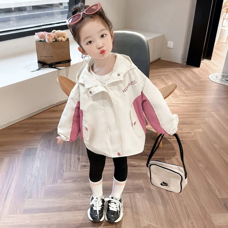 童装洋气女童春秋外套时髦女宝宝休闲上衣韩版小童春装连帽开衫潮