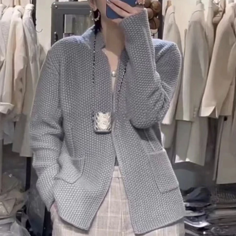 羊范2023秋冬新款100%羊毛女立领针织挂钩开衫百搭带兜西装外套