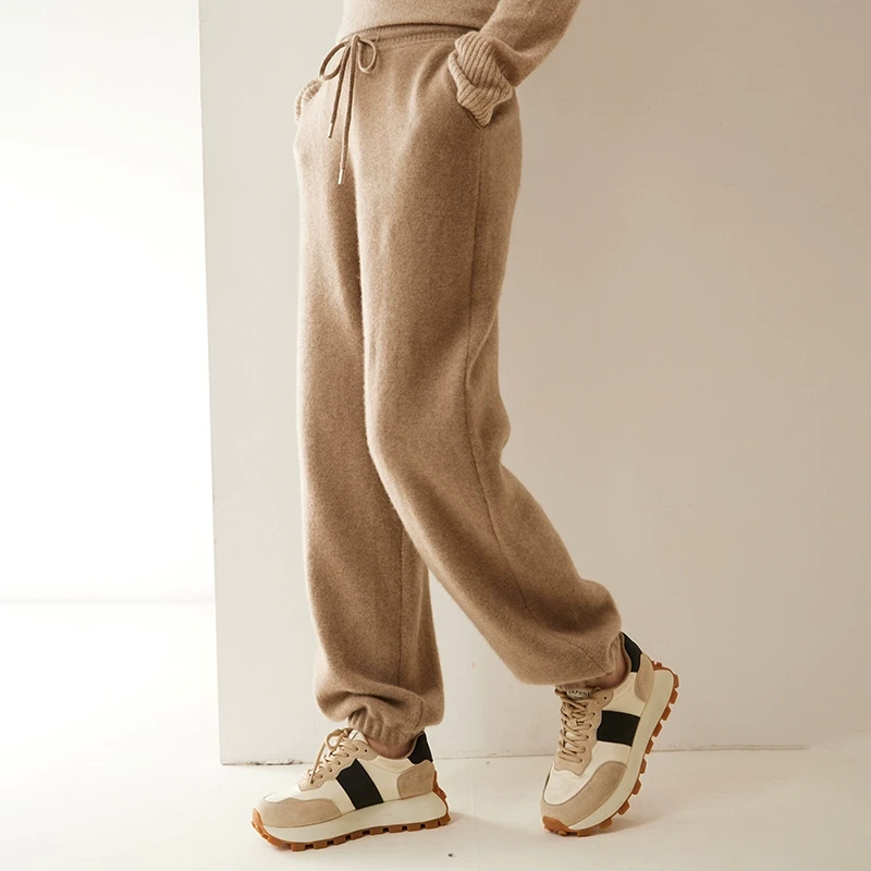 羊范轻奢柔软~100纯baby山羊绒裤女四平加厚高腰束腿裤休闲针织裤