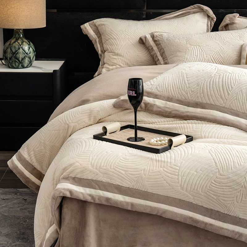 喜兹 苏玛 高克重雕花牛奶绒加厚保暖四件套不易掉毛静电床上用品