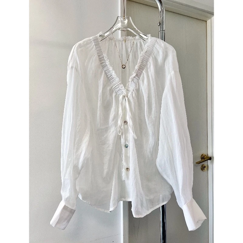 2024春新款韩版简约时尚甜美减龄系带V领长袖纯色麻质衬衫上衣女