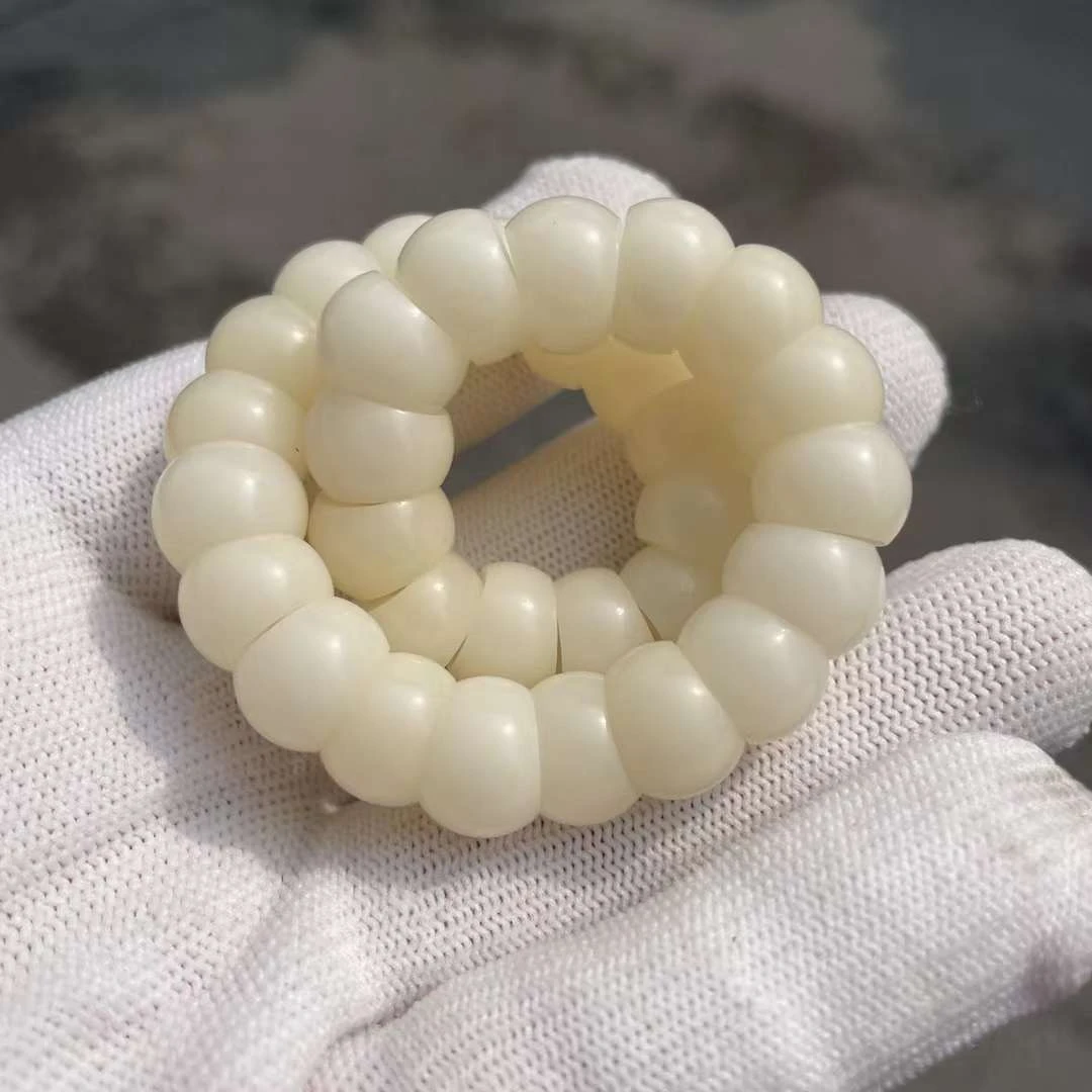 菩提根雕刻大肠包小肠可以绕指柔文玩手串特殊造型菩提