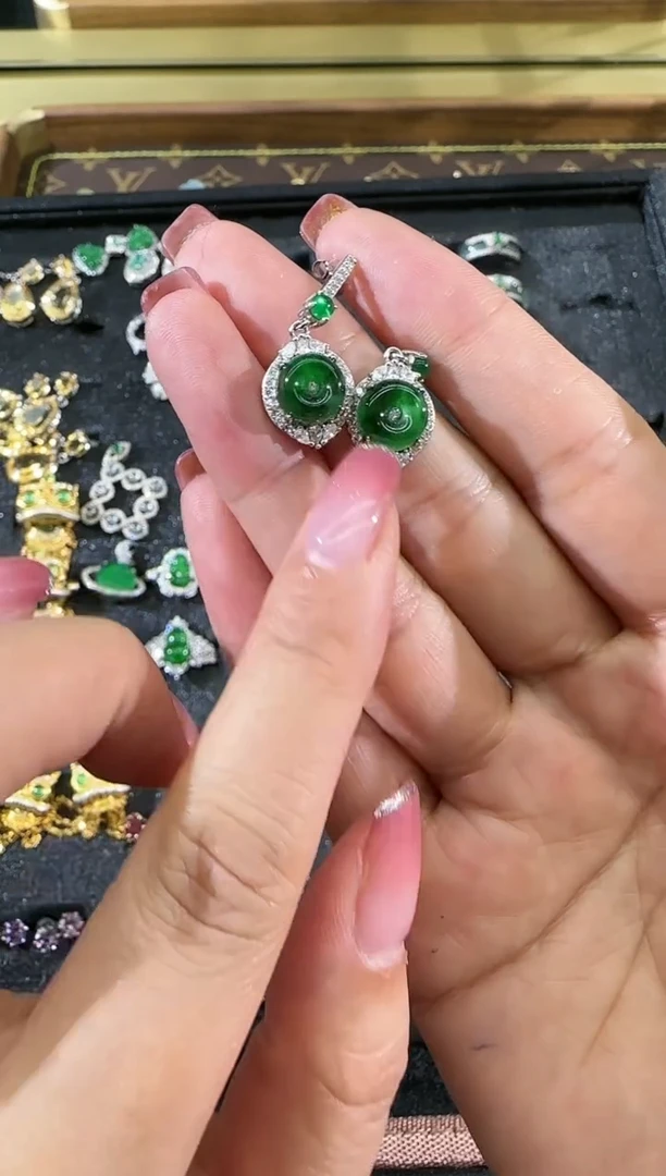 【闪购商品】翡翠耳饰未镶嵌GS1031065