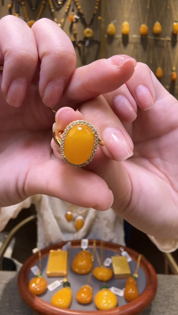 【闪购商品】蜜蜡戒指银S925镀金镶嵌D297蜜蜡戒指