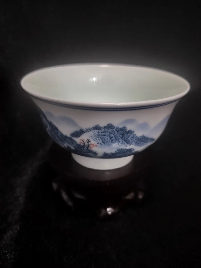 景德镇高温瓷，饭碗容量300cm,画面山水，规格口径11cm高度6 cm