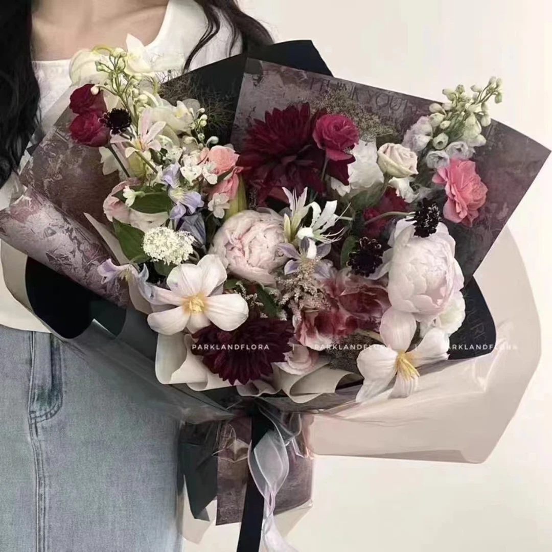【1帮1】七夕情人节乌梅子酱花艺鲜花包装纸鲜花包装材料批发