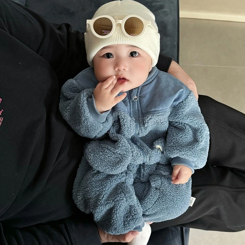 宝宝冬季连体衣洋气男童拼色毛绒哈衣婴幼儿加绒加厚外出保暖爬服