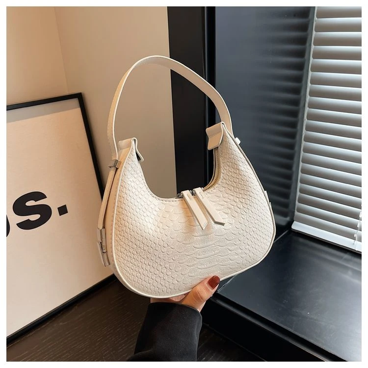 韩版ins小众饺子包月牙包单肩包腋下法棍包白色轻奢时尚百搭气质
