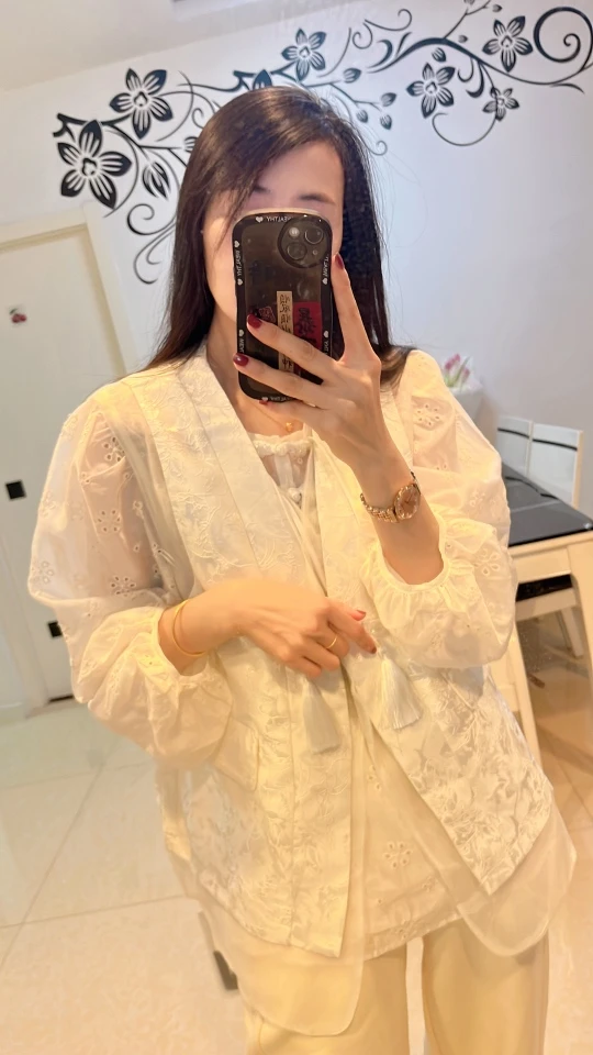 刺绣国风讲件套上衣