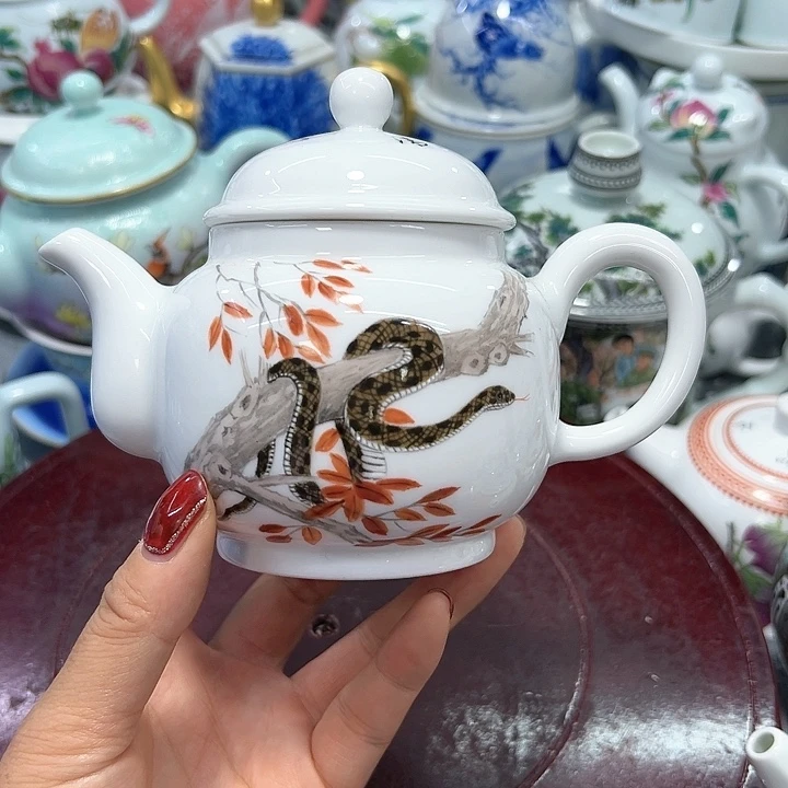 景德镇陶瓷艺术品