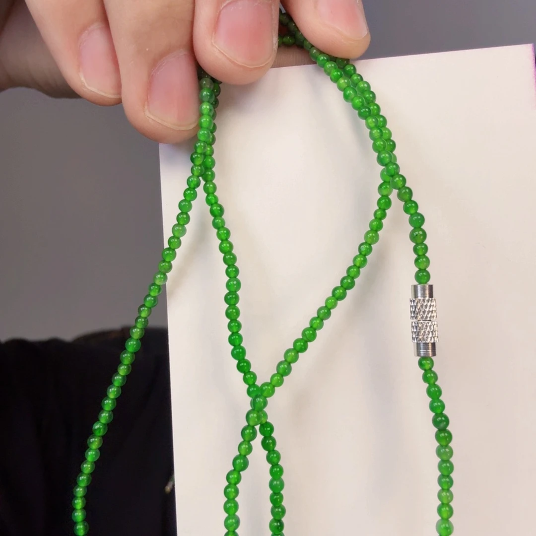 翡翠颈饰未镶嵌一件