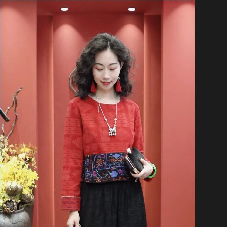 【羊在在春款】重工刺绣圆领小衫XS237