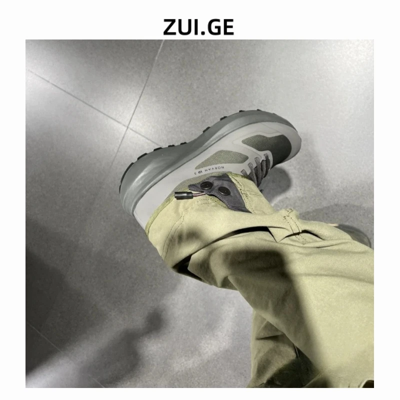 猛击！跑王轻量化男女情侣同款防水透气户外休闲越野休闲鞋C0972