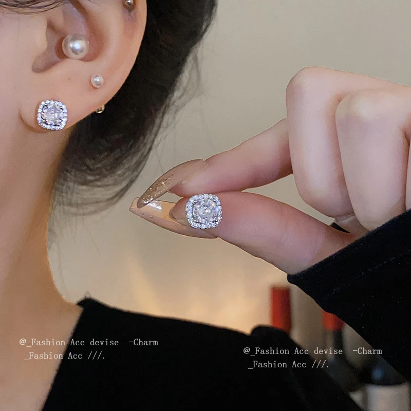 铜合金耳饰 方形水钻耳钉新款小众设计感耳环轻奢高级感时尚耳饰