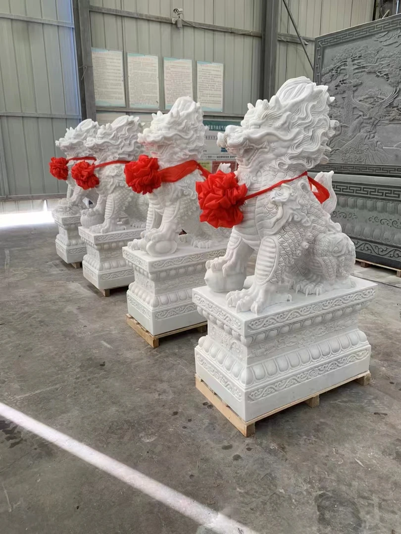 汉白玉坐麒麟1.2米。整石雕刻。好物推荐