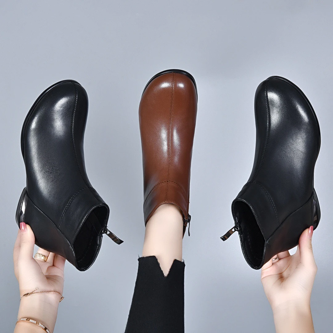 大码短靴女真皮2025新款春秋季单靴女圆头粗跟马丁靴秋冬保暖棉靴