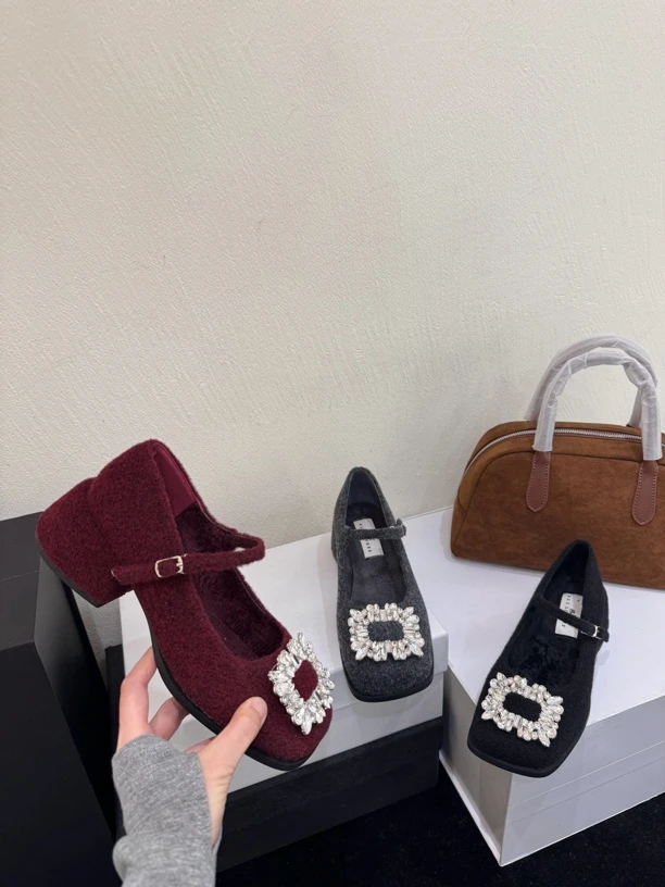 1198-8主推韩版时尚百搭气质爆款秋冬季新款女鞋单鞋