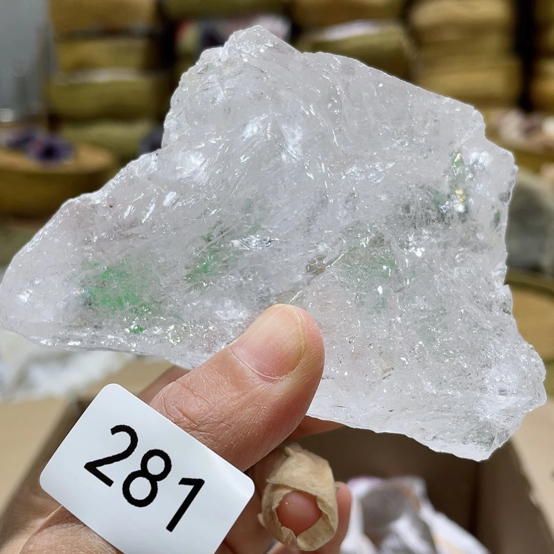 水晶摆件……未镶嵌