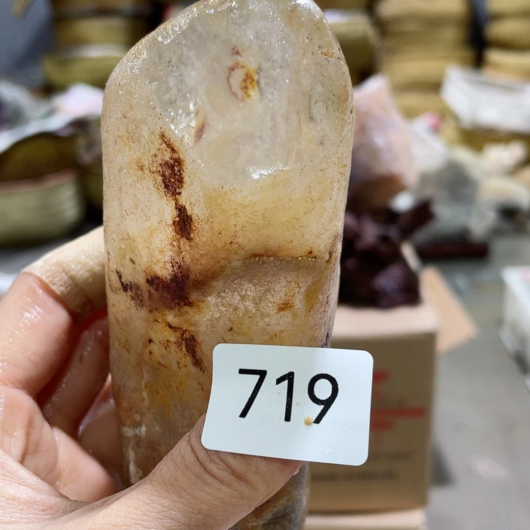 水晶摆件……未镶嵌