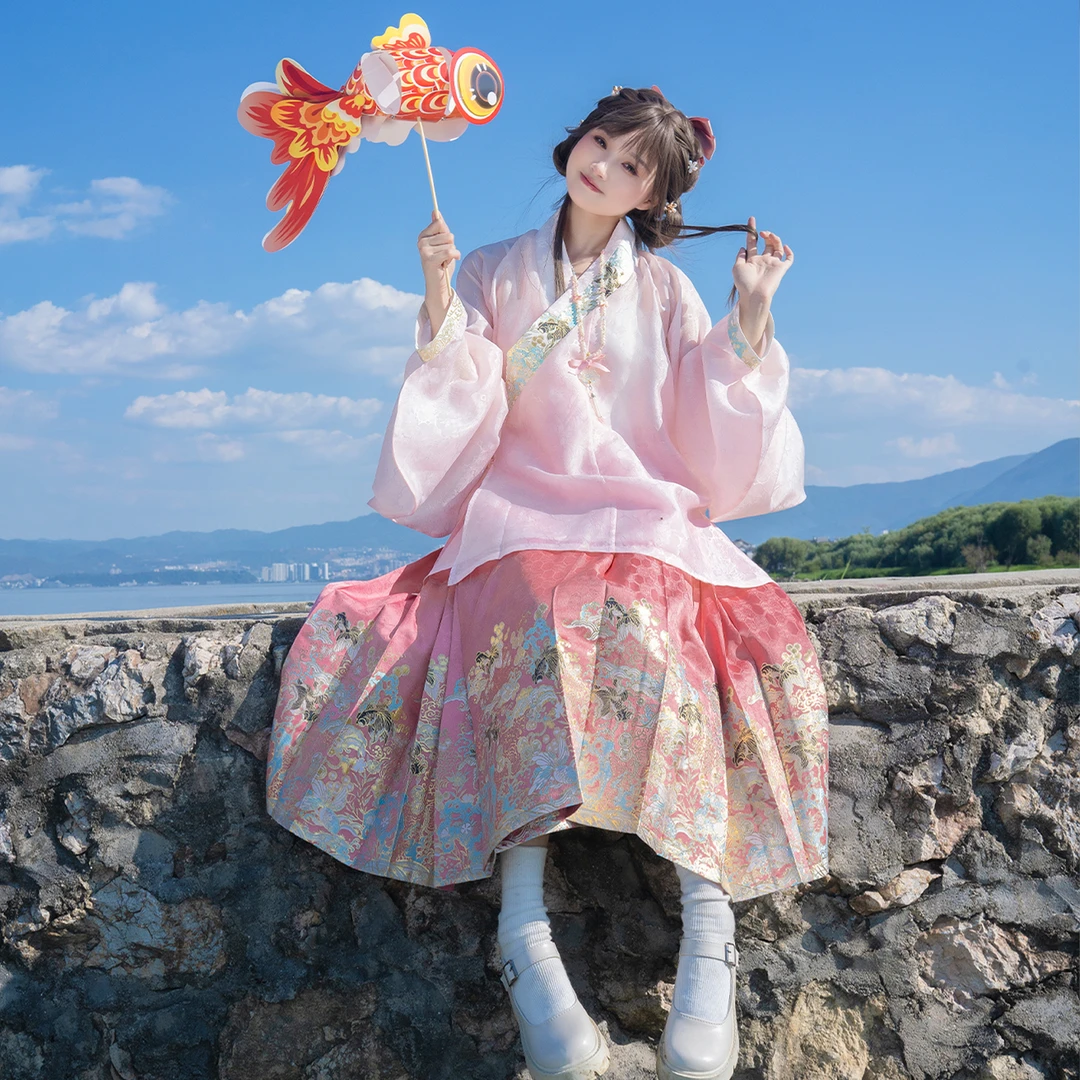 一弦一木【发财小金鱼】原创国风日常短款粉色马面裙汉服日常新中式