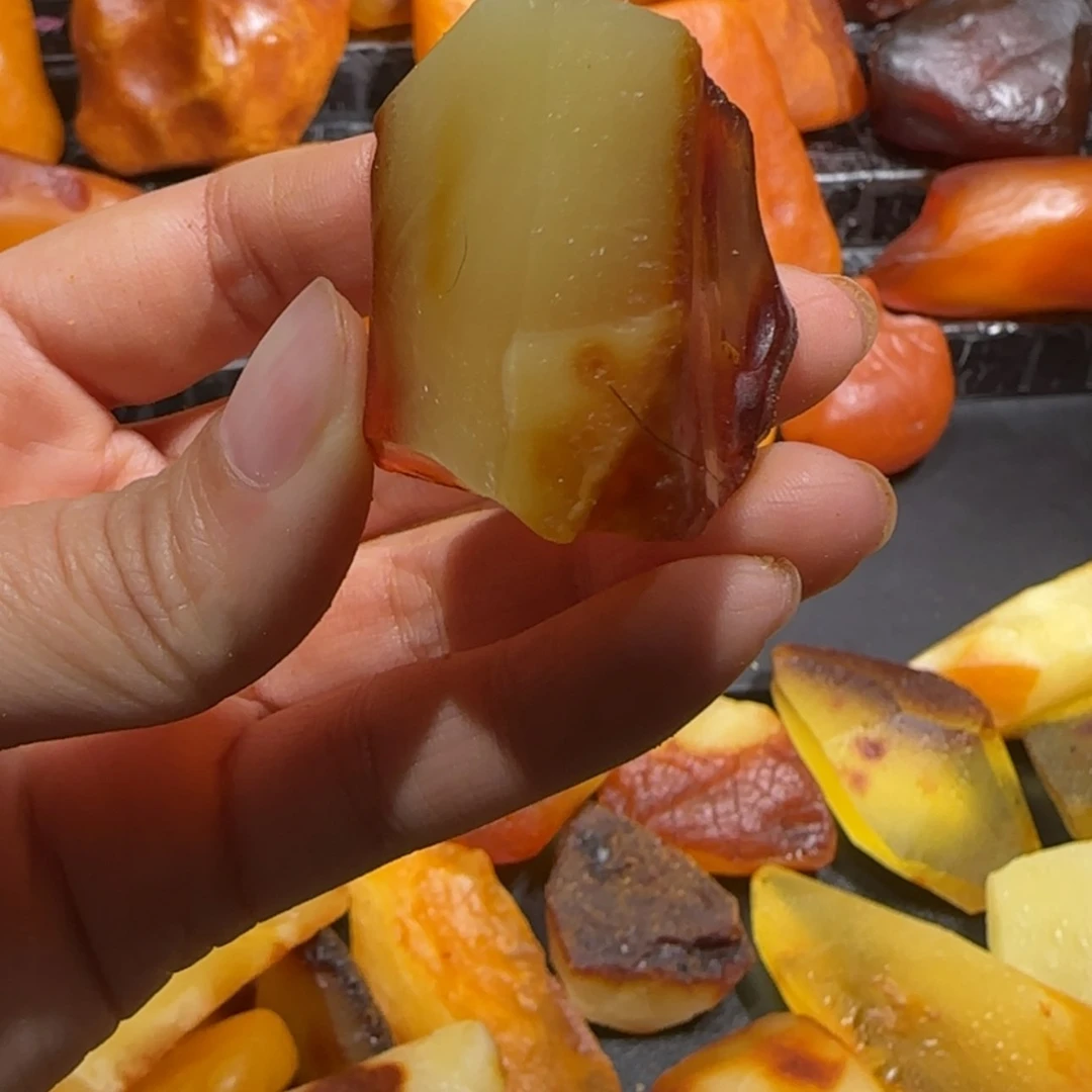【闪购商品】定制琥珀未镶嵌飞