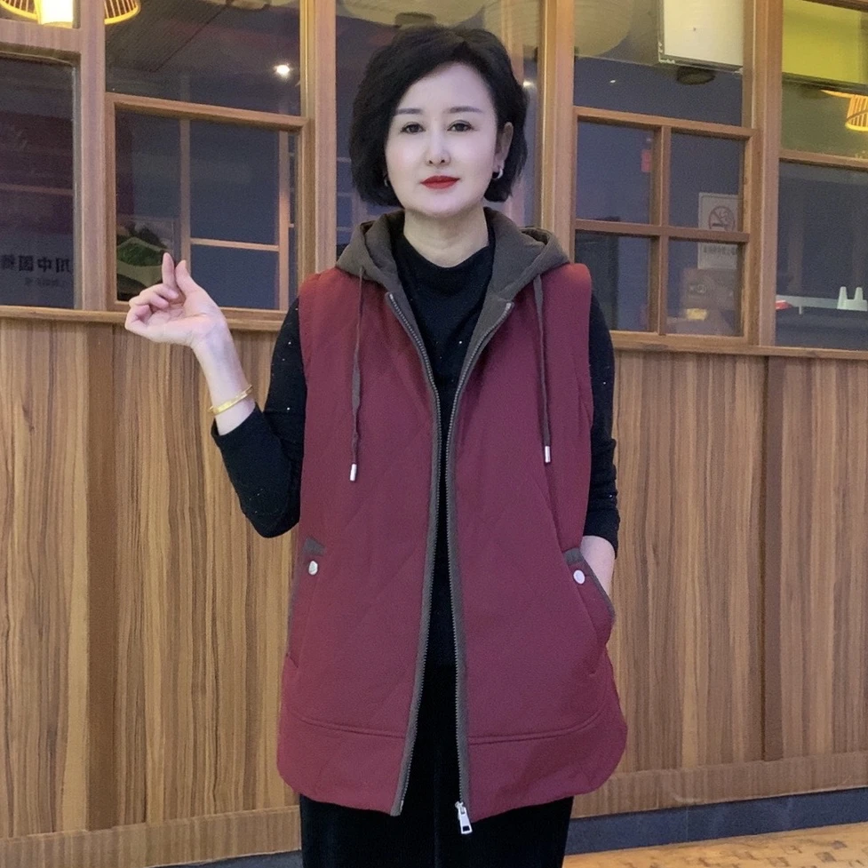 冬季新款中老年女装连帽纯色百搭保暖休闲加绒马甲