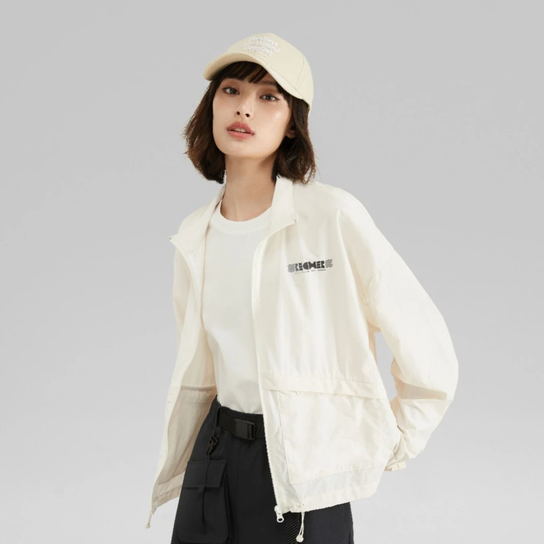 Skechers斯凯奇2023年春季新款运动外套女休闲梭织上衣L223W074
