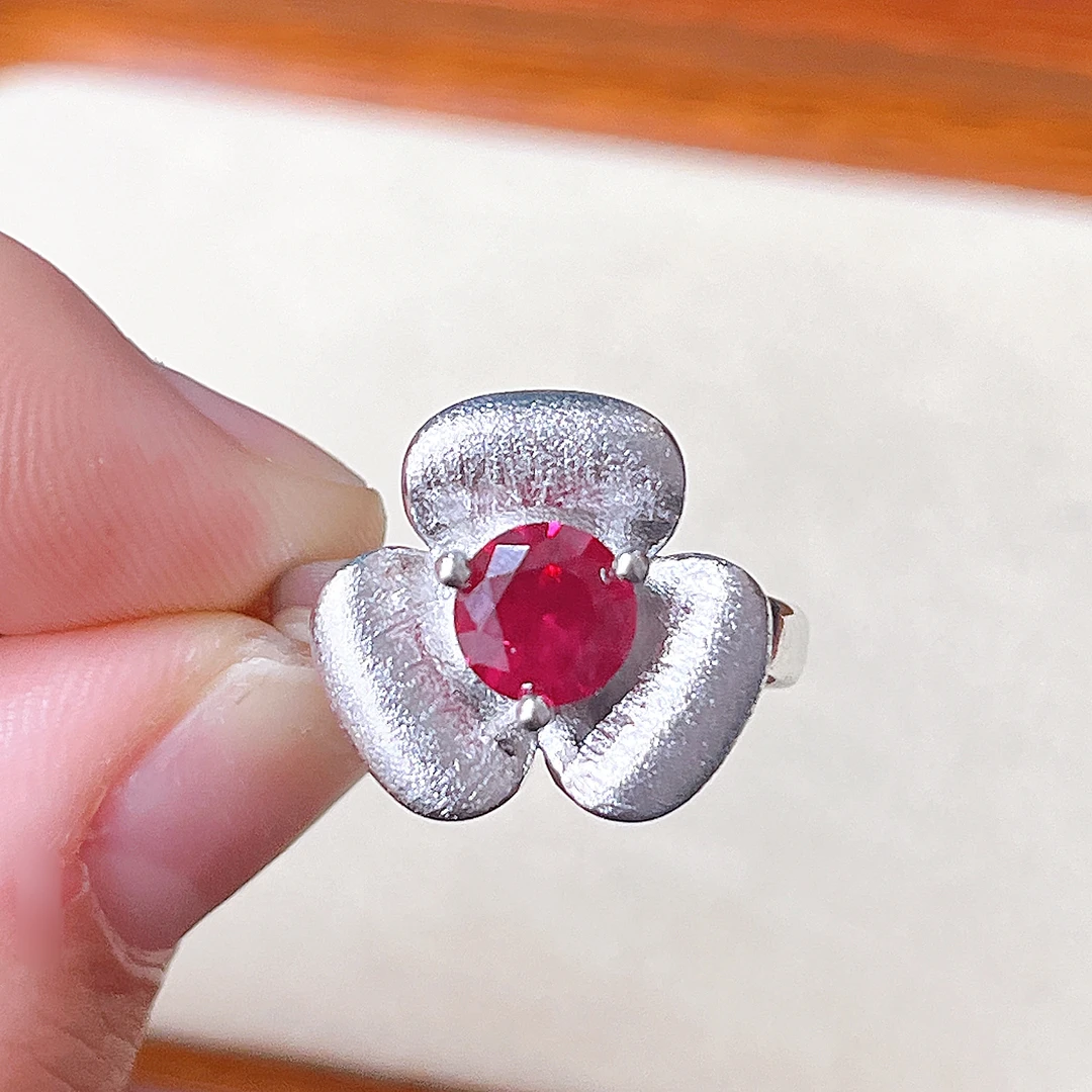 臻选戒指 泰国春武里经典时尚气质百搭红色戒指WDA570