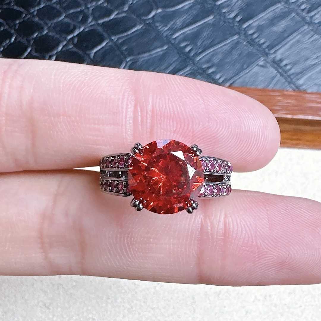 臻选戒指 泰国春武里经典时尚红戒指M627