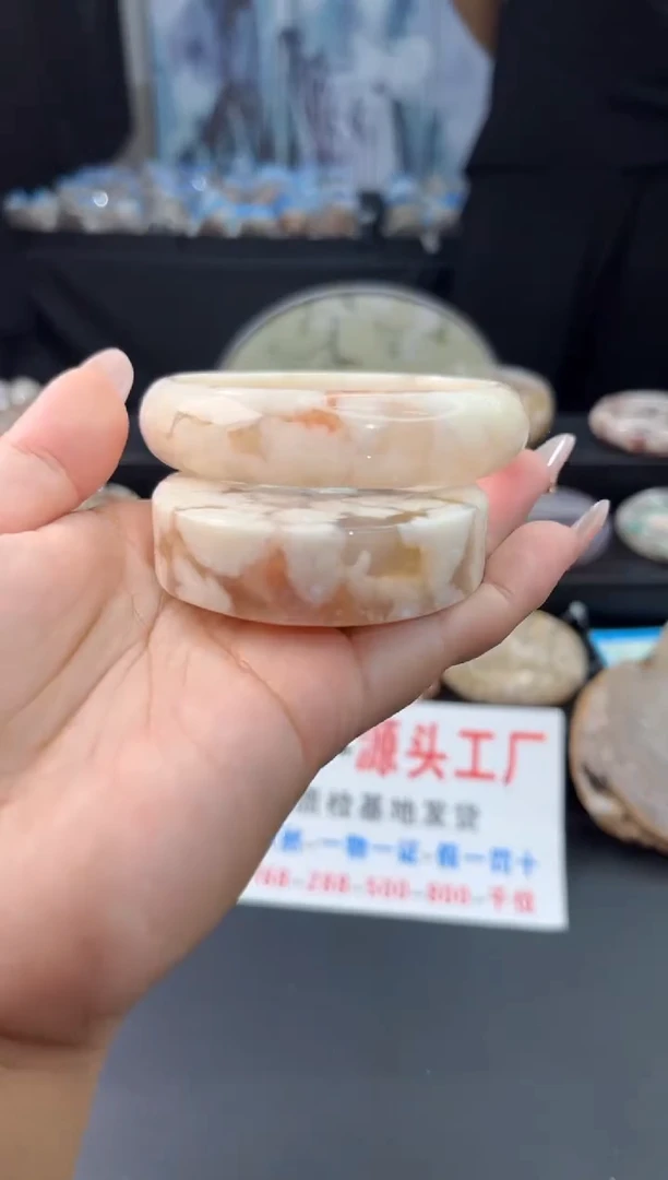 【闪购商品】石英质玉手镯未镶嵌赠品镯心（圈口63