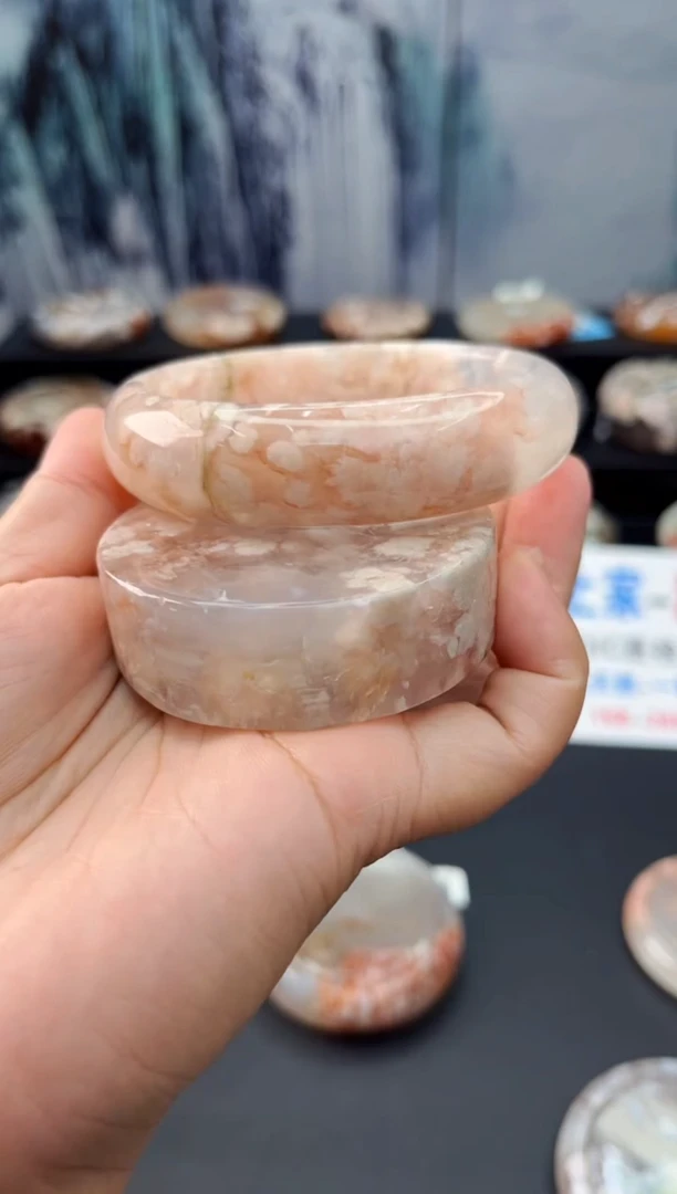 【闪购商品】石英质玉手镯未镶嵌赠品镯心（圈口61