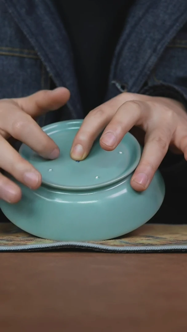 【闪购商品】瓷壶带款小圆洗E999