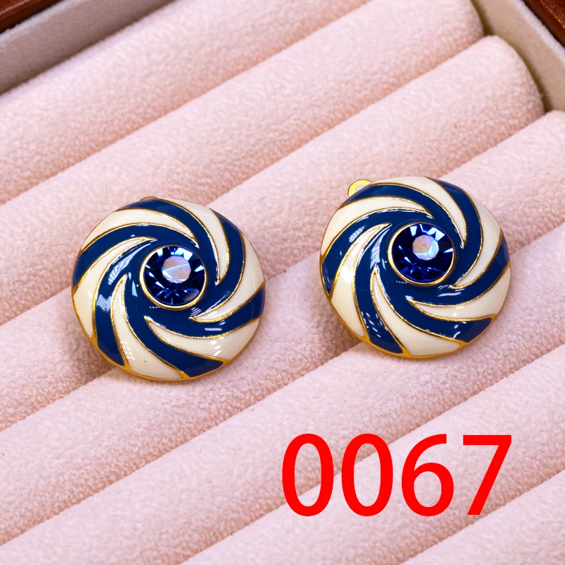 铜合金耳饰 简约耳饰百搭个性蓝色黑色气质轻奢优雅中古耳夹0067E