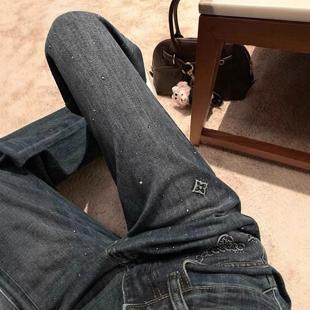 复古重工烫钻直筒牛仔裤女秋冬2024新款宽松显瘦垂感阔腿裤