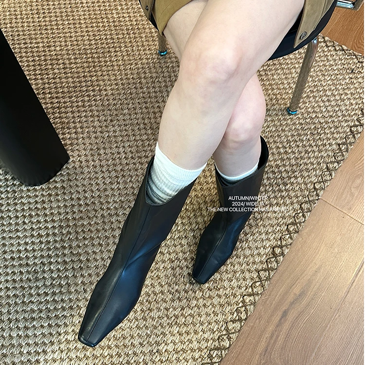 widelia陈姬儿秋季黑色百搭尖头中筒靴小个子复古丑丑短靴9693