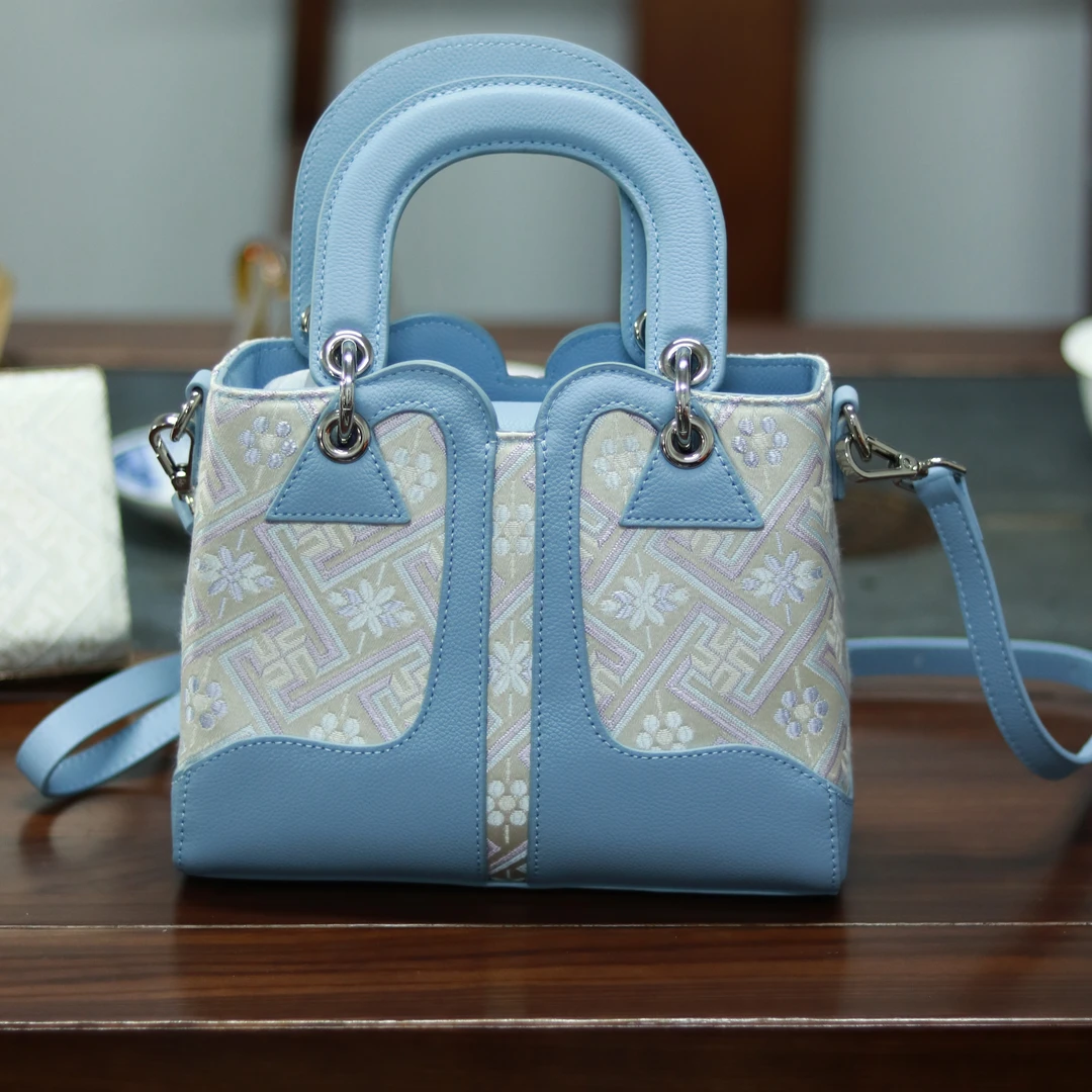 广西壮锦包包凤灯包风头层牛皮手提斜挎女士上班族广西壮锦包包