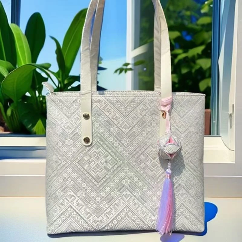 广西壮锦托特包单肩包白色蓝色轻奢刺绣壮锦广西壮锦包包女士女款